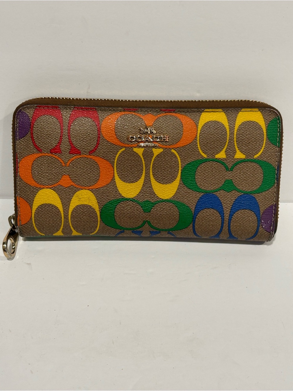 Coach C4537 Rainbow Signature Long Zip Around Wallet Light Saddle Includes Tags